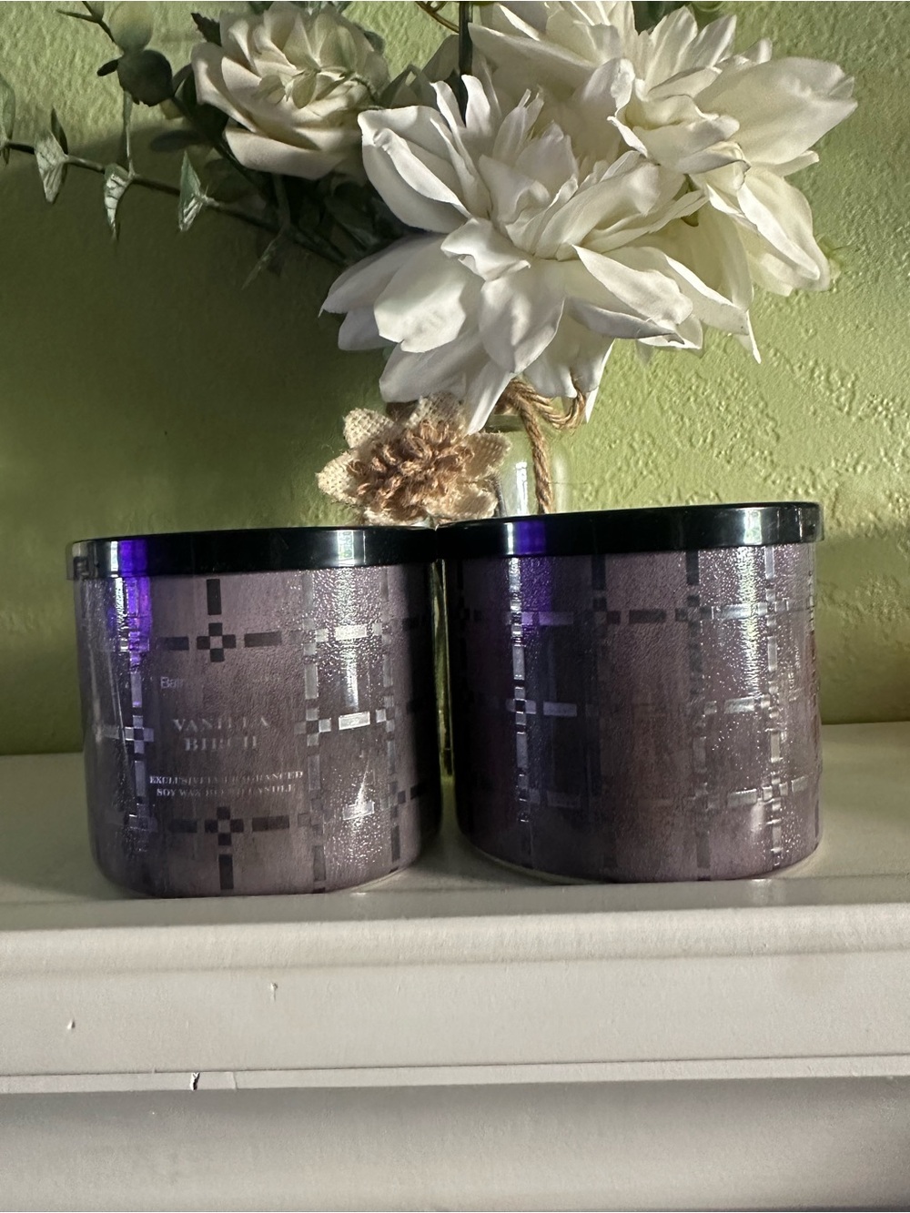 NEW BBW X2 VANILLA BIRCH CANDLE BUNDLE ( my favorite)